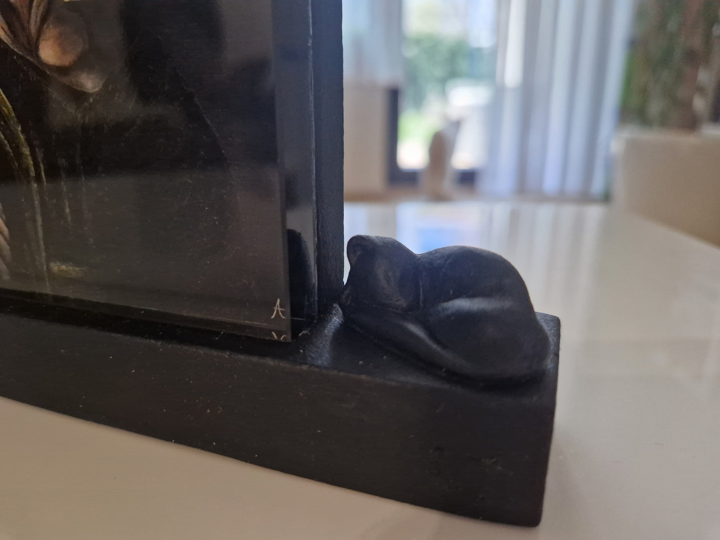 Průzkumník - Guardian Desk Art