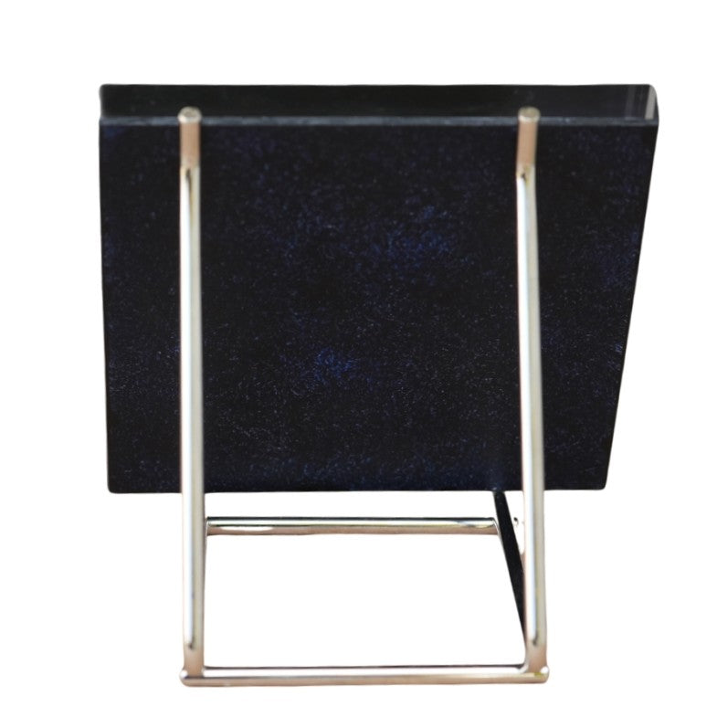 Kapitán - Minimalistické stolní umění