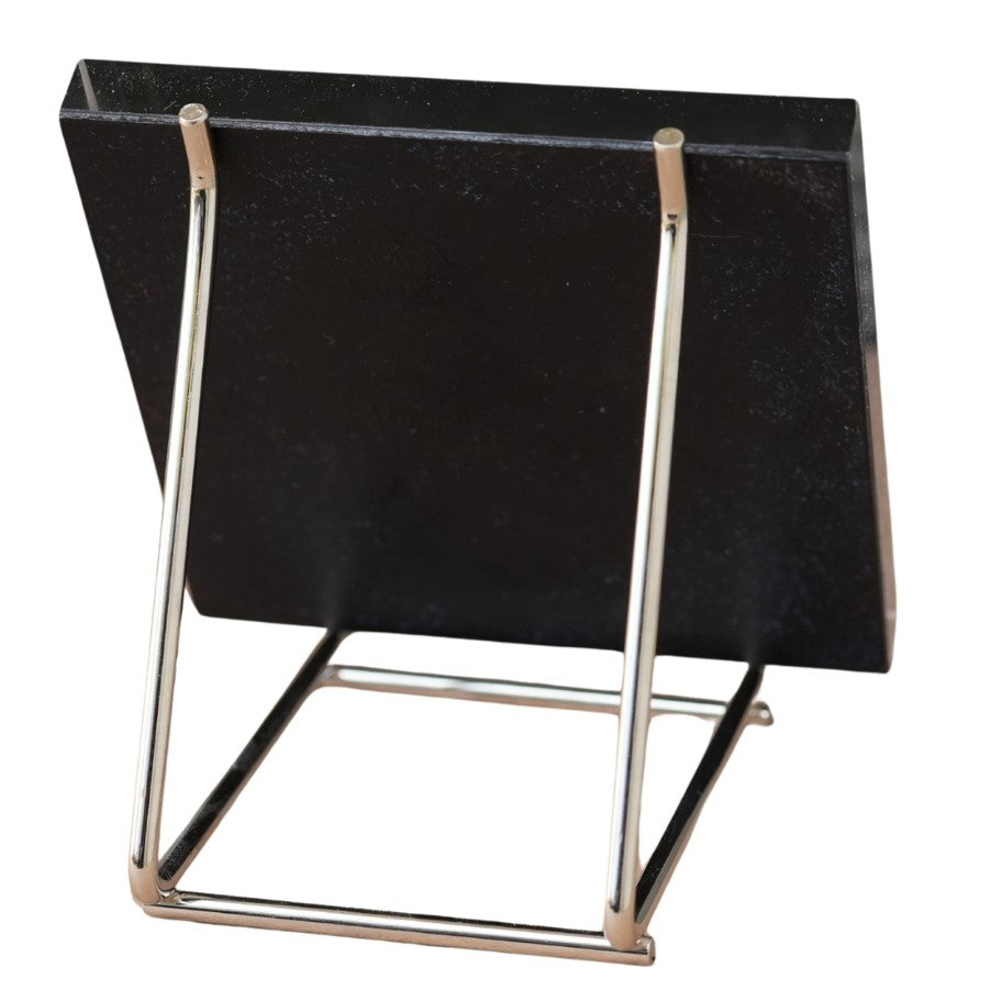 Ostré oko - Minimalistické stolní umění